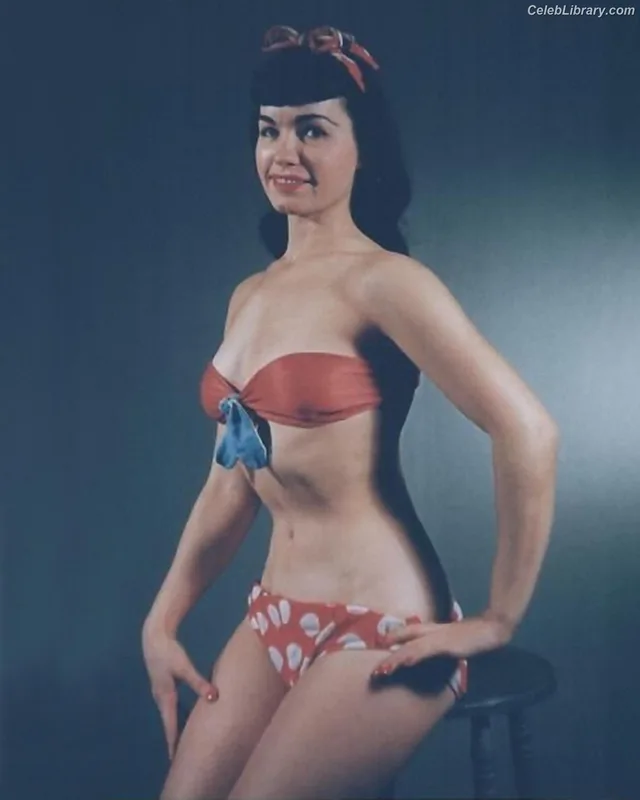Bettie Page photo 14 of 1558