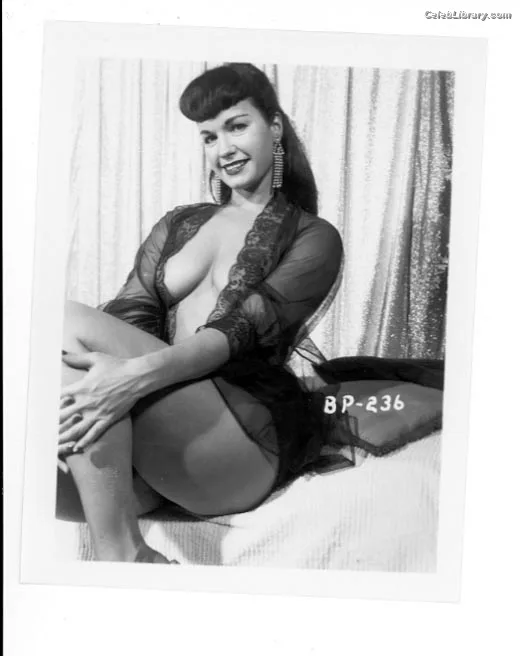 Bettie Page photo 15 of 1558