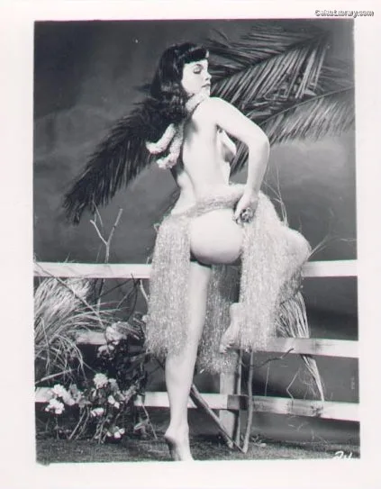 Bettie Page photo 23 of 1558