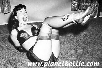 Bettie Page photo 10 of 1558