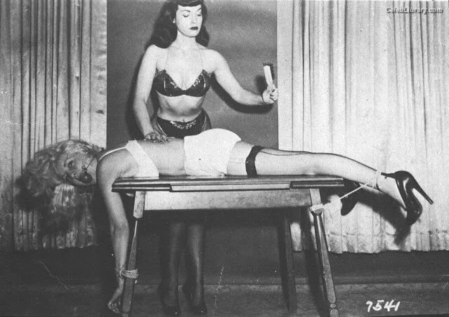 Bettie Page photo 5 of 1558