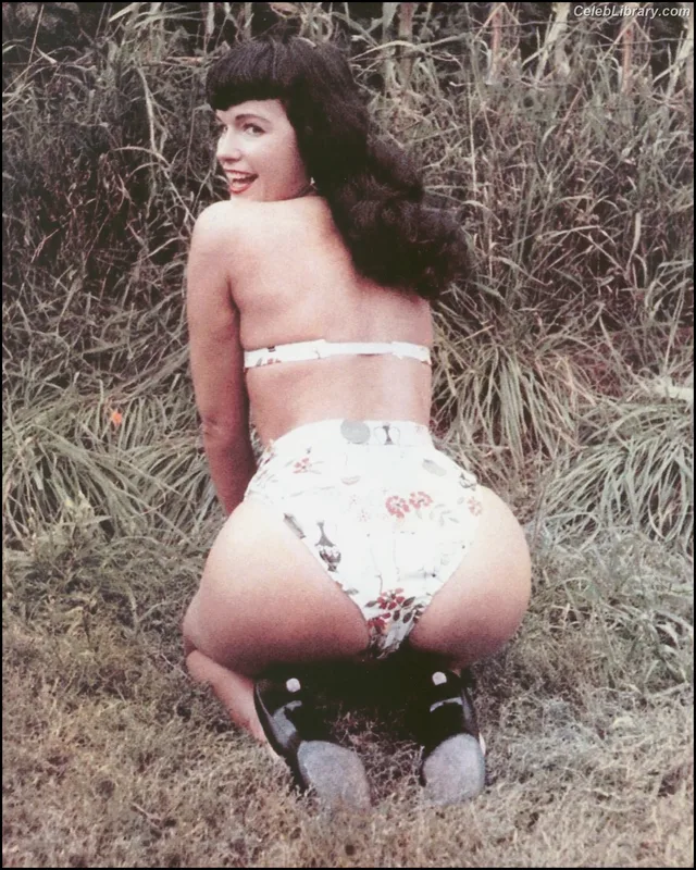 Bettie Page photo 22 of 1558
