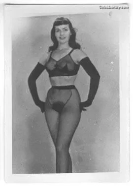 Bettie Page photo 24 of 1558