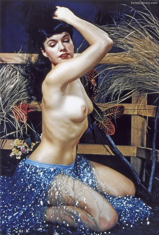 Bettie Page photo 4 of 1558