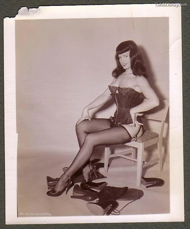 Bettie Page photo 16 of 1558