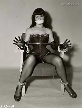 Bettie Page photo 18 of 1558