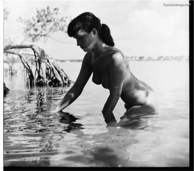 Bettie Page photo 5 of 1558