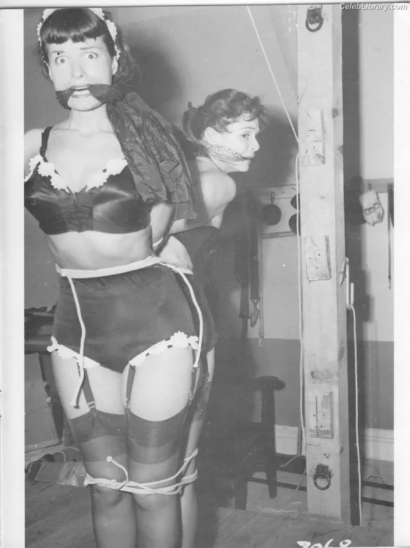 Bettie Page photo 18 of 1558