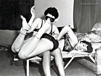 Bettie Page photo 17 of 1558