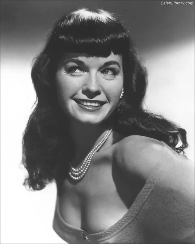 Bettie Page photo 10 of 1558