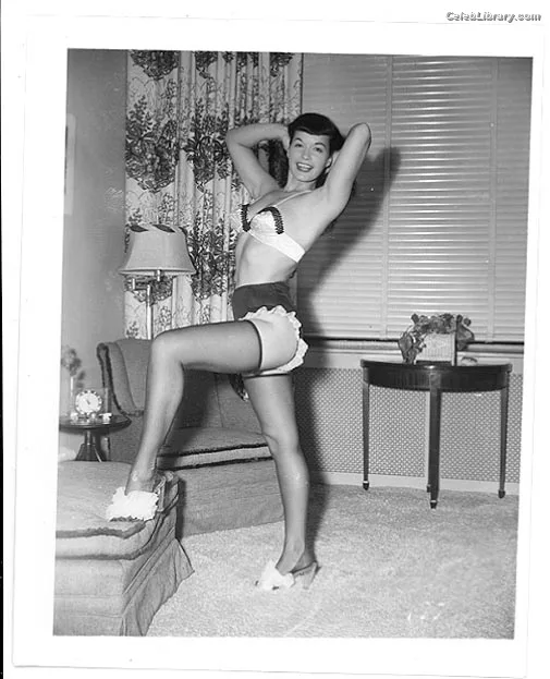 Bettie Page photo 12 of 1558