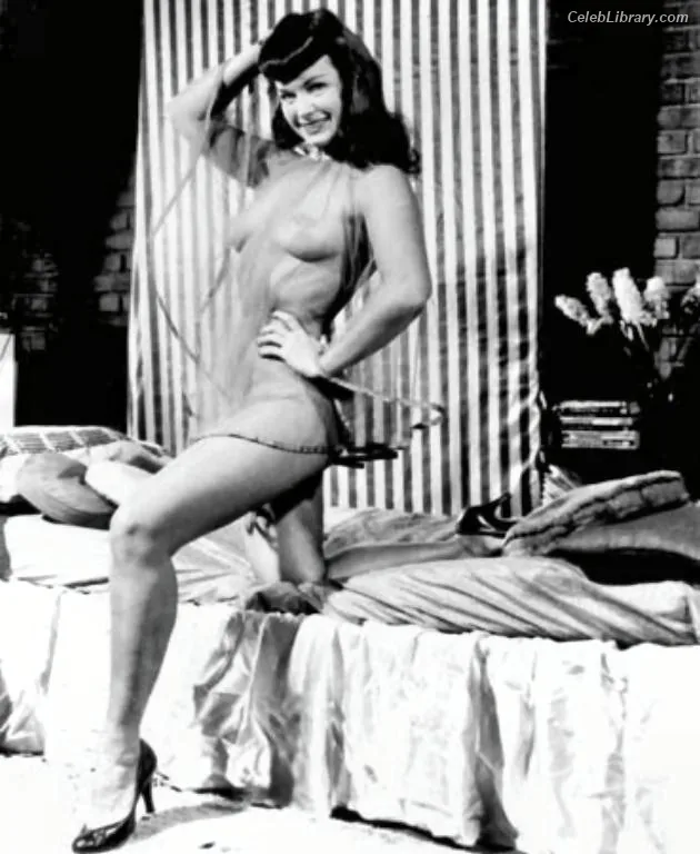 Bettie Page photo 22 of 1558