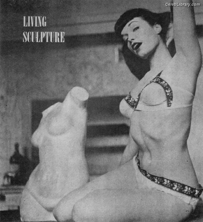 Bettie Page photo 8 of 1558