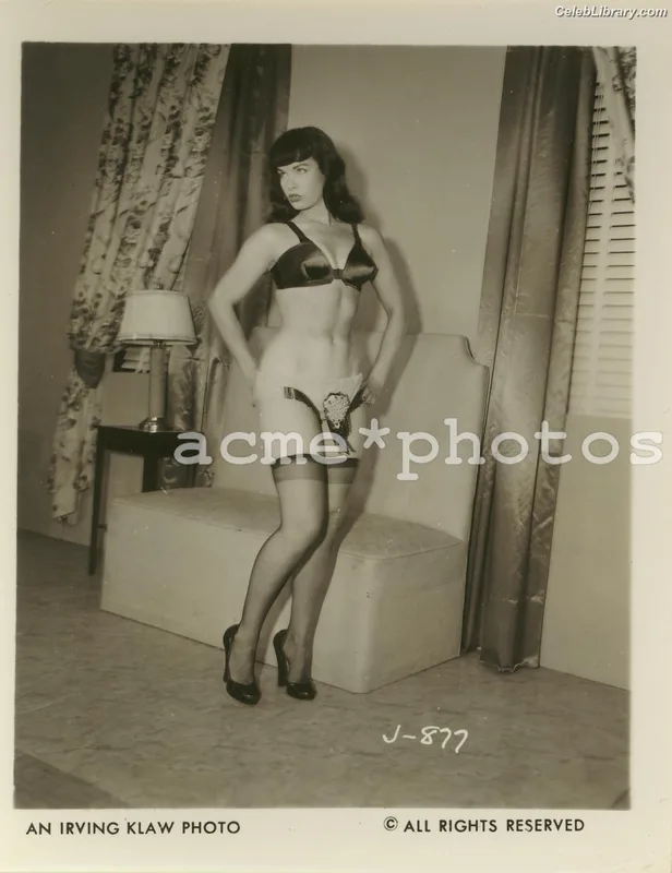 Bettie Page photo 20 of 1558