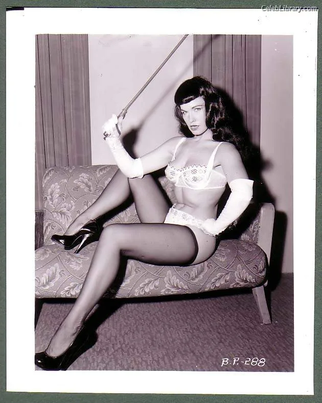 Bettie Page photo 16 of 1558