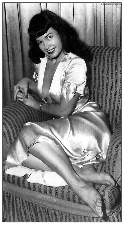 Bettie Page photo 11 of 1558
