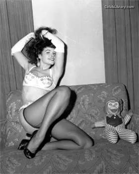 Bettie Page photo 8 of 1558