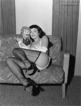 Bettie Page photo 9 of 1558