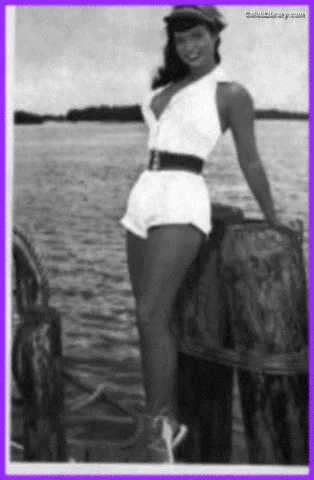 Bettie Page photo 11 of 1558