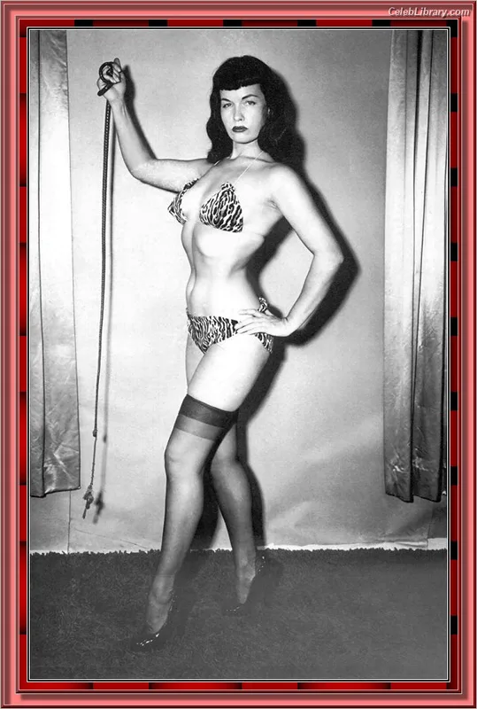 Bettie Page photo 5 of 1558