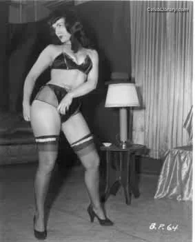 Bettie Page photo 10 of 1558