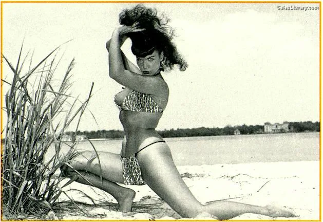 Bettie Page photo 18 of 1558
