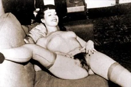 Bettie Page photo 24 of 1558