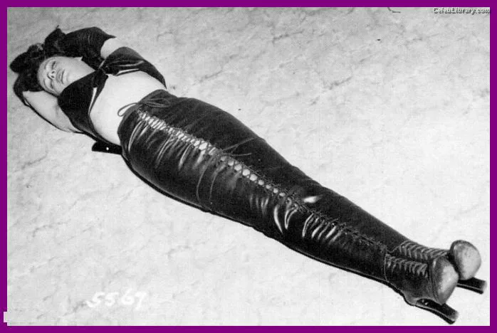 Bettie Page photo 2 of 1558