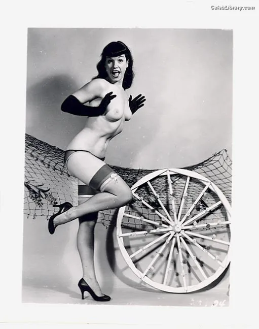 Bettie Page photo 7 of 1558
