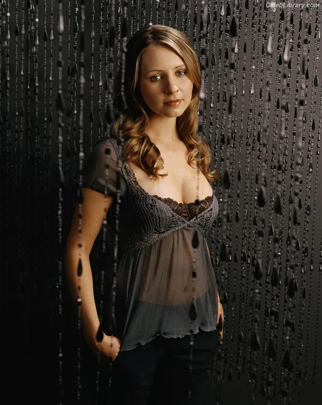 Beverley Mitchell photo 6 of 45