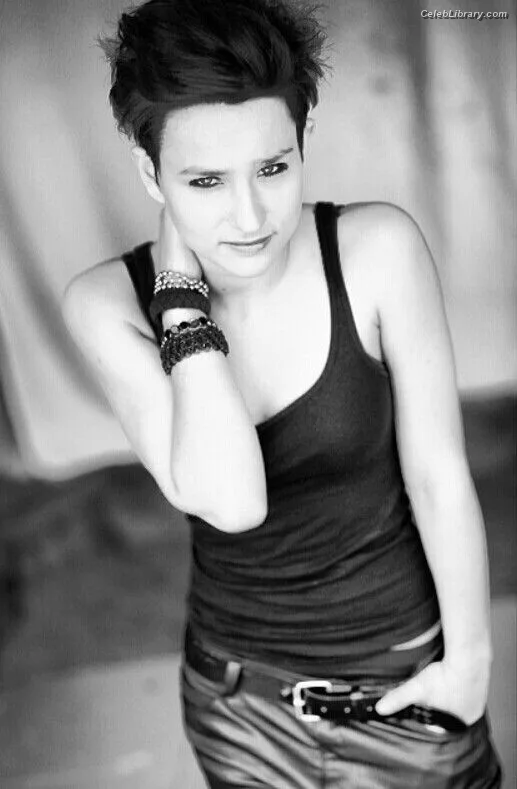 Bex Taylor-Klaus photo 12 of 37