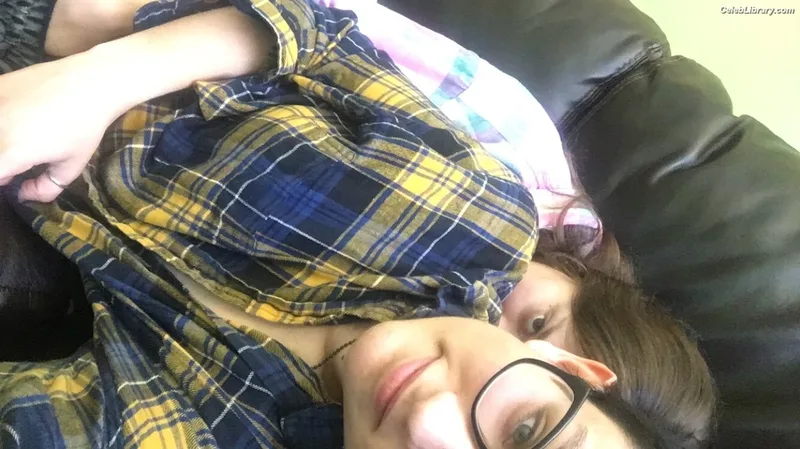 Bex Taylor-Klaus photo 7 of 37