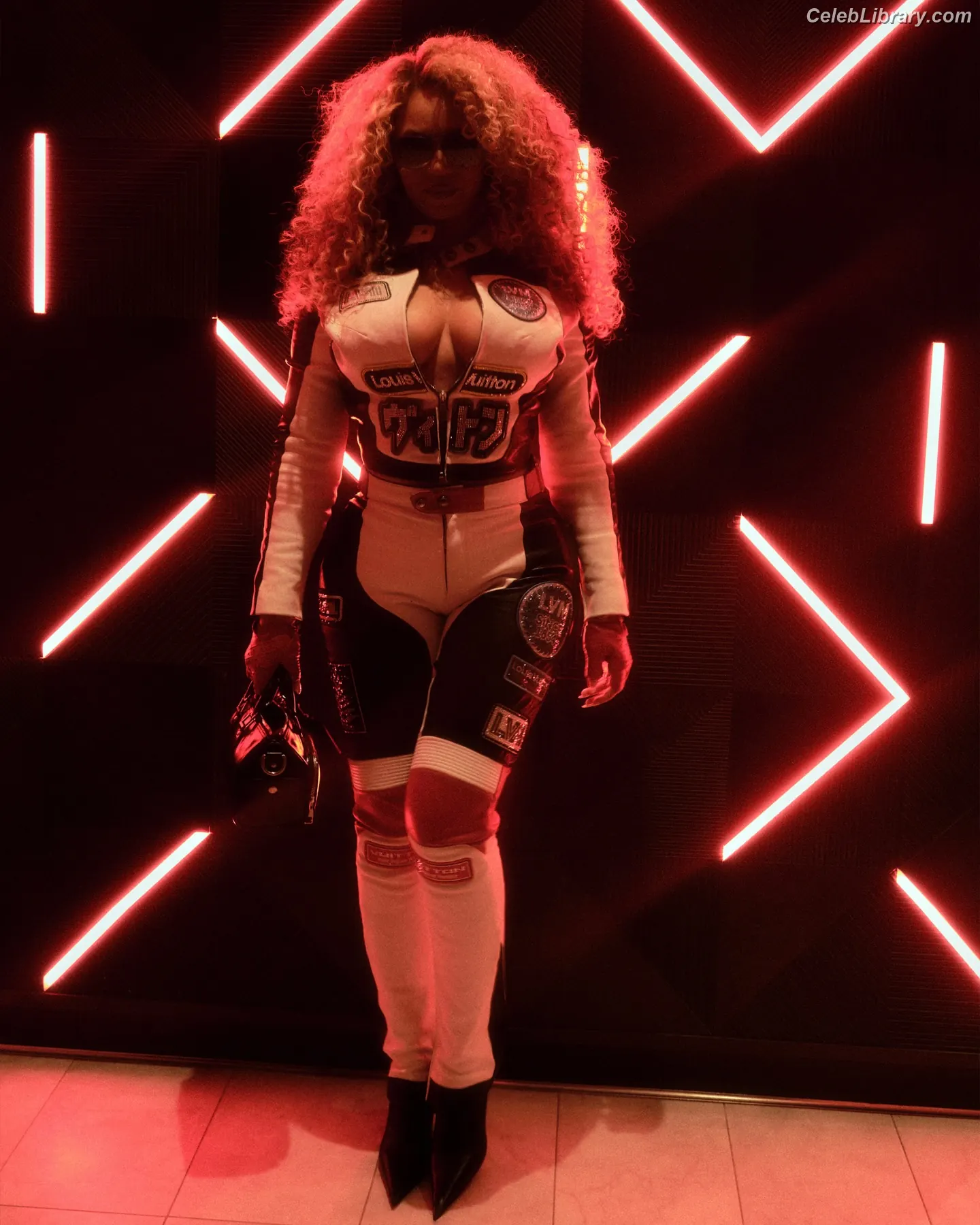 Beyoncé photo 15 of 1017