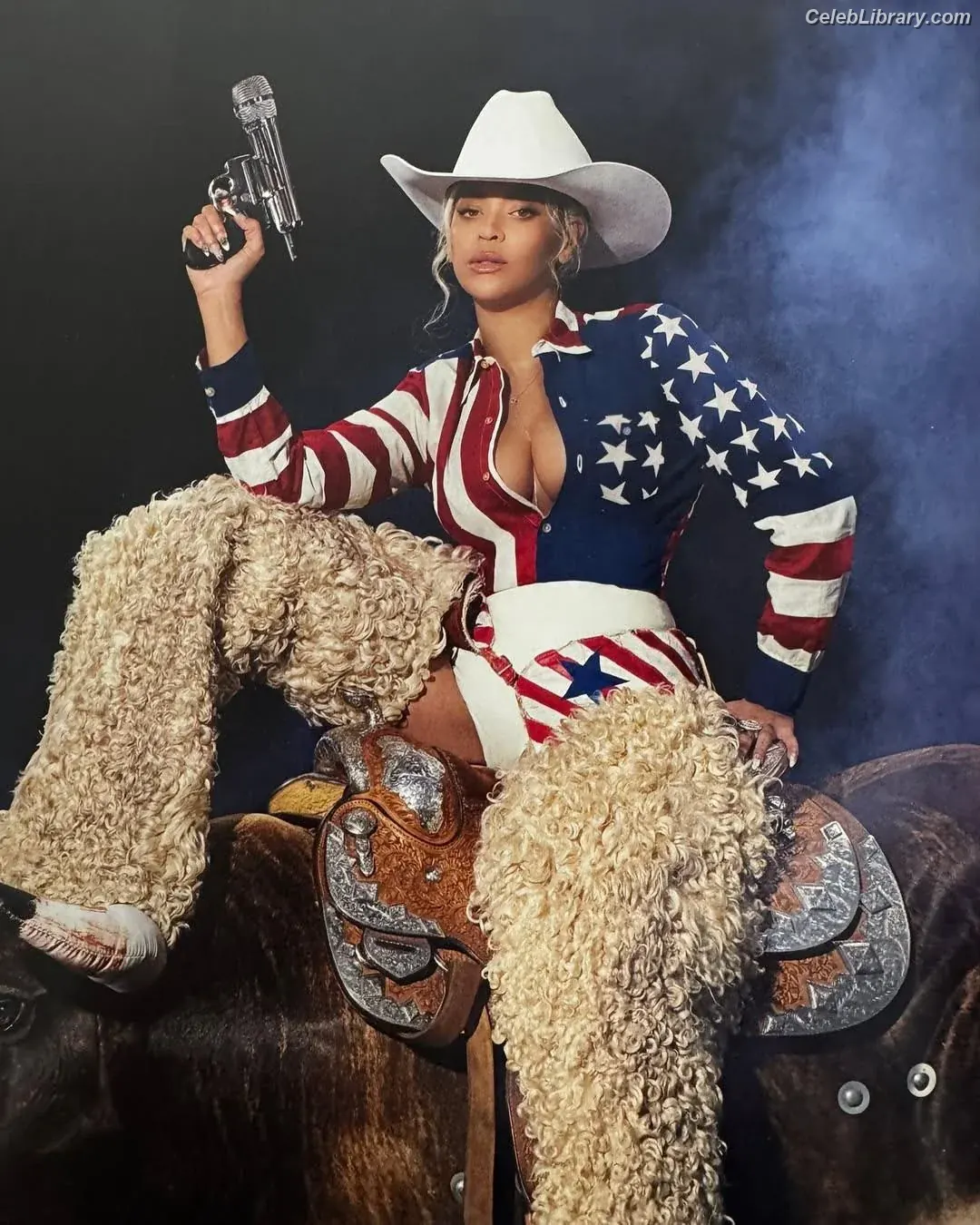 Beyoncé photo 22 of 1017