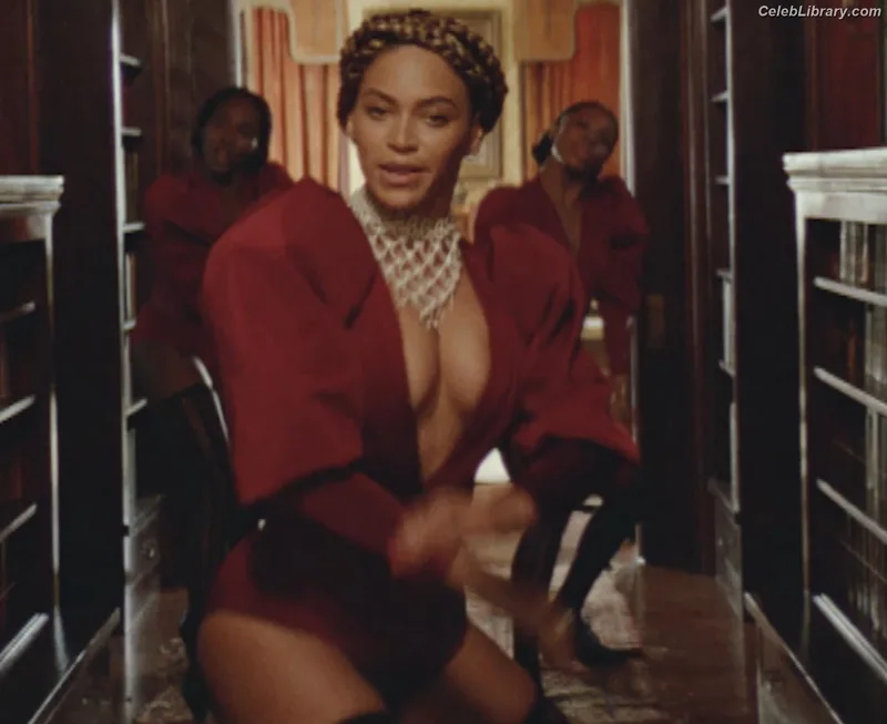 Beyoncé photo 7 of 1018
