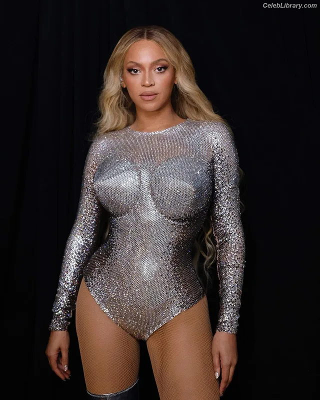 Beyoncé photo 19 of 1018