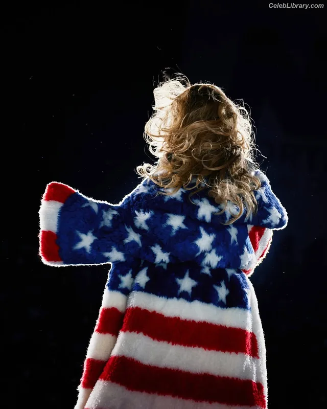 Beyoncé photo 1 of 1018
