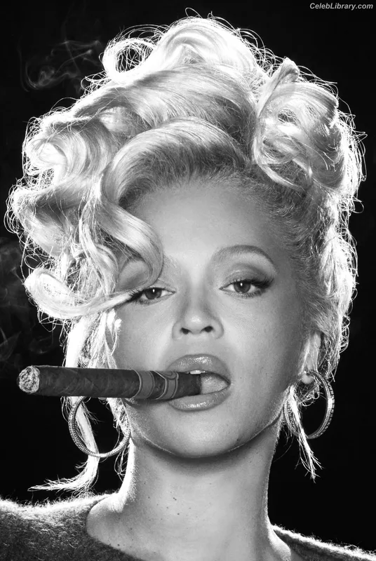 Beyoncé photo 9 of 1018