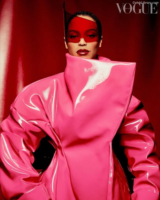 Beyoncé photo 17 of 1018