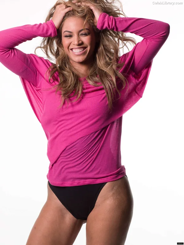 Beyoncé photo 9 of 1018