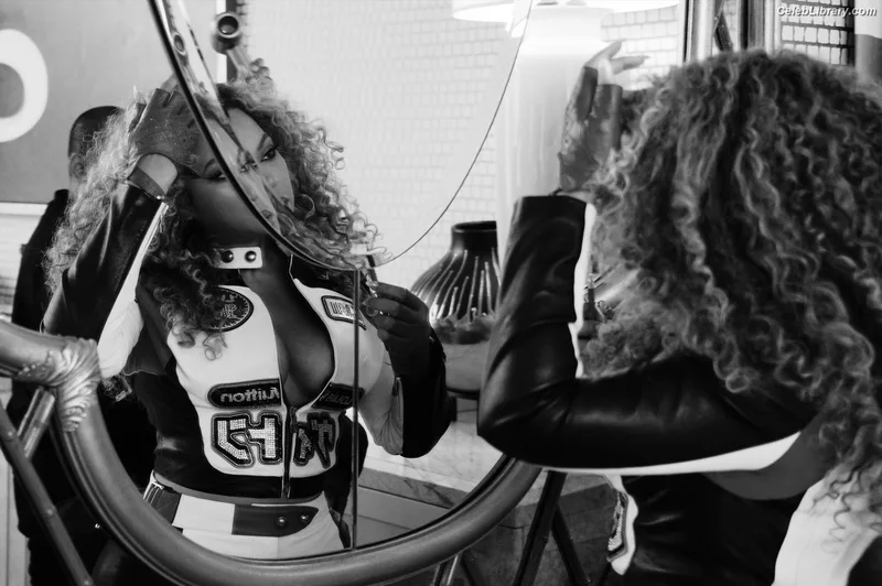 Beyoncé photo 20 of 1018