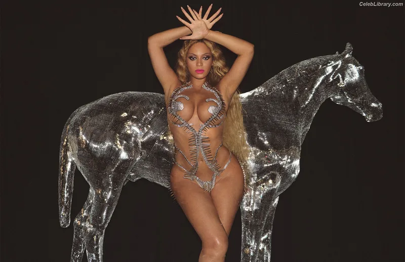 Beyoncé photo 16 of 1018