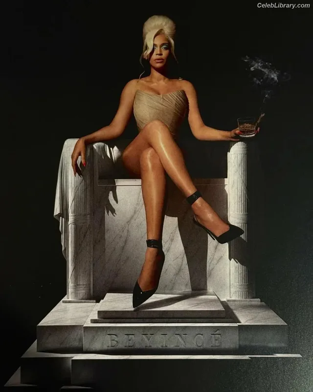 Beyoncé photo 17 of 1018
