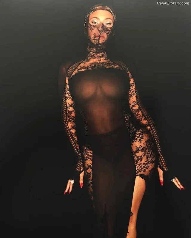 Beyoncé photo 21 of 1018