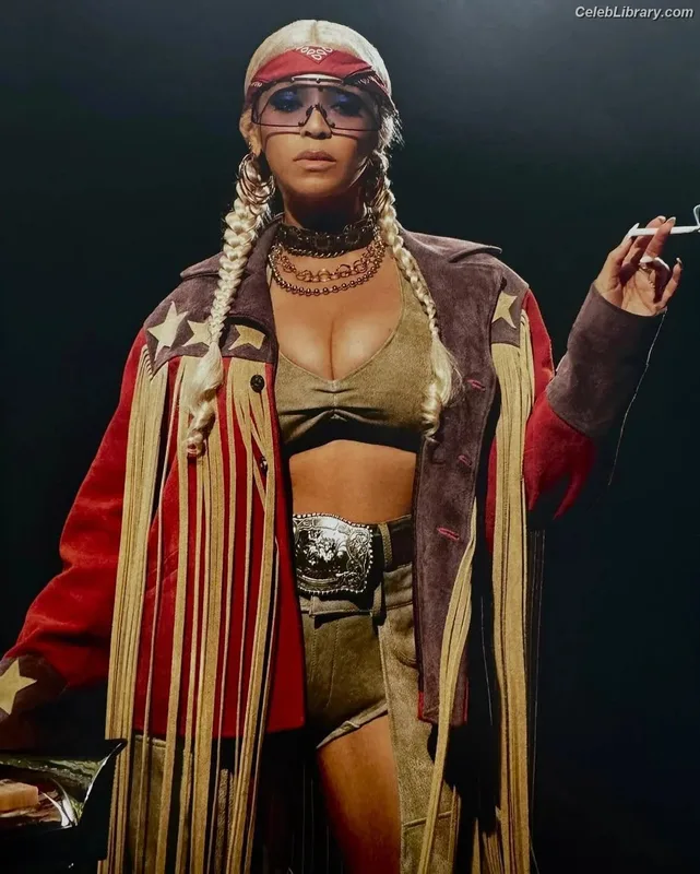 Beyoncé photo 1 of 1018