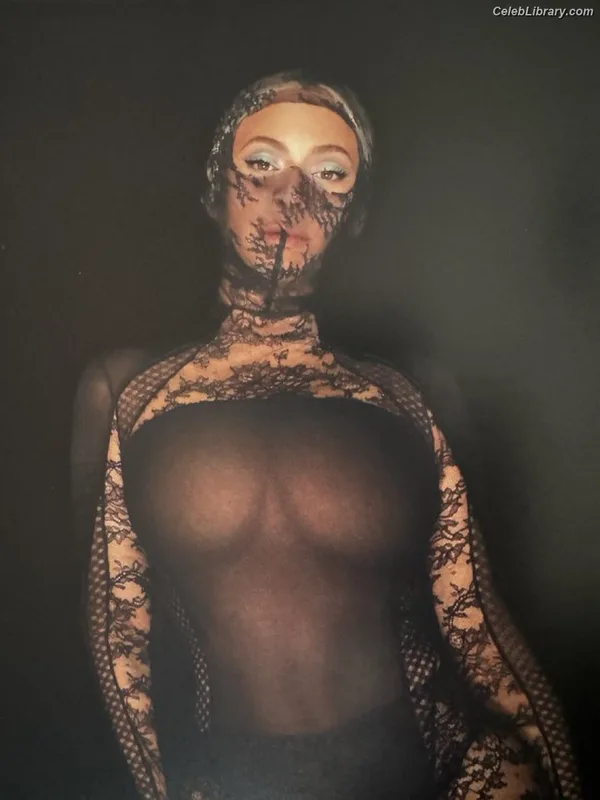 Beyoncé photo 21 of 1018
