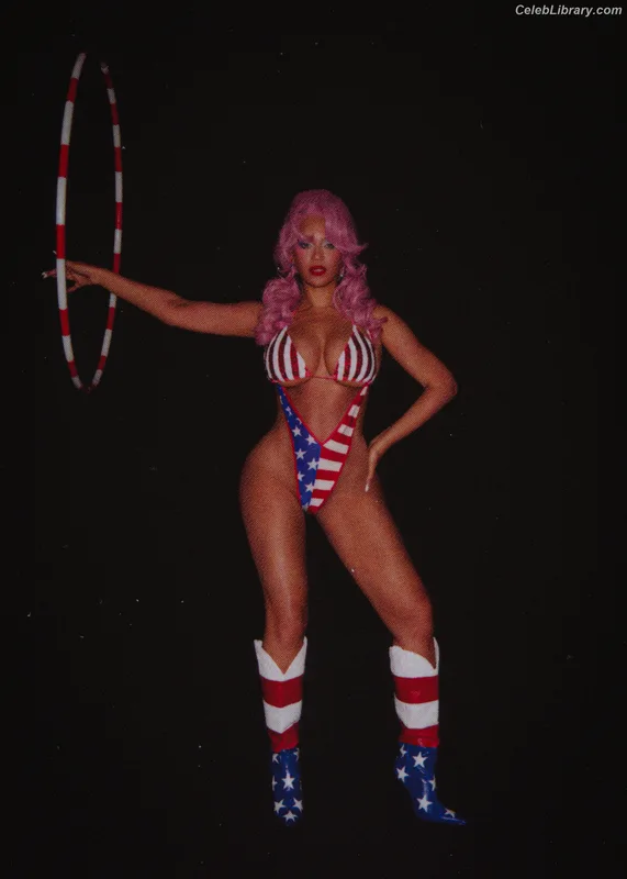 Beyoncé photo 9 of 1018