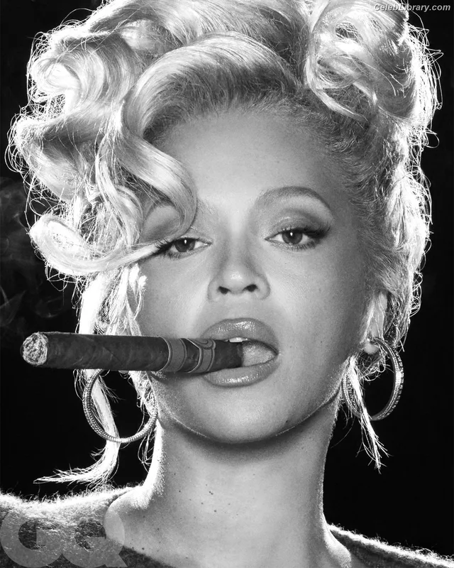 Beyoncé photo 13 of 1018