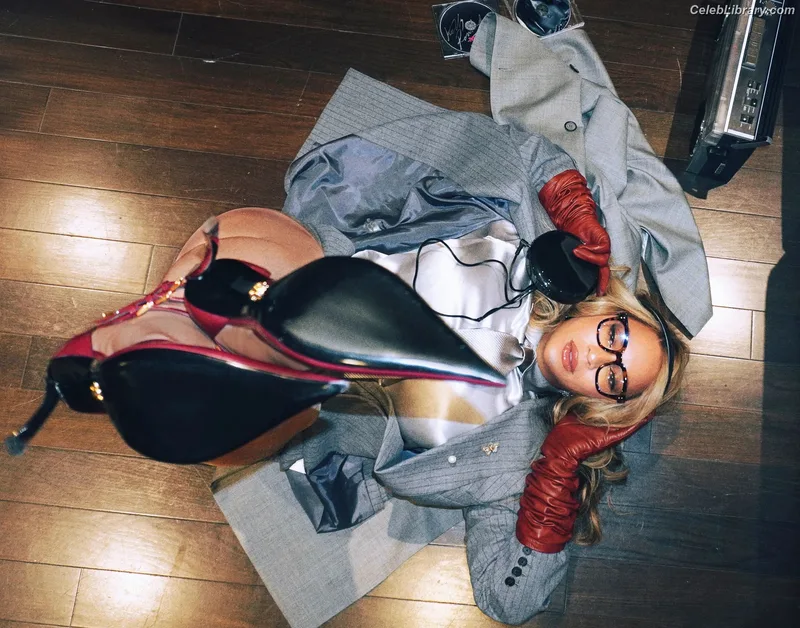 Beyoncé photo 5 of 1018
