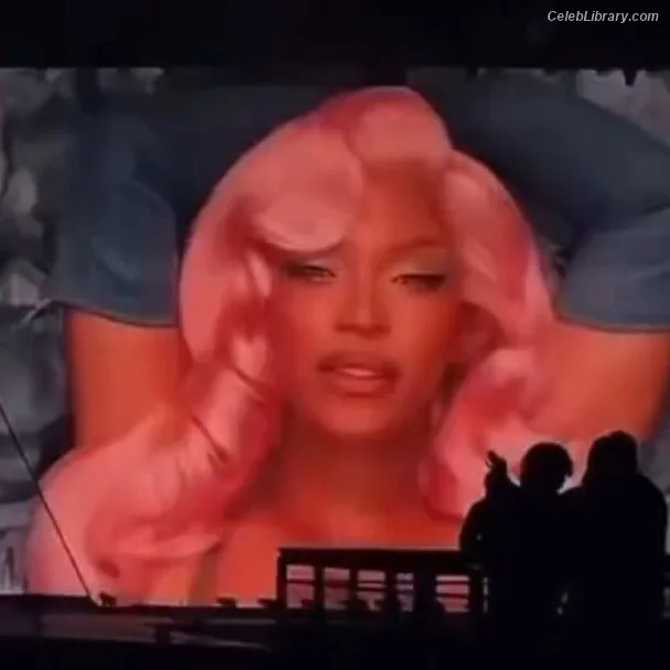 Beyoncé photo 12 of 1018